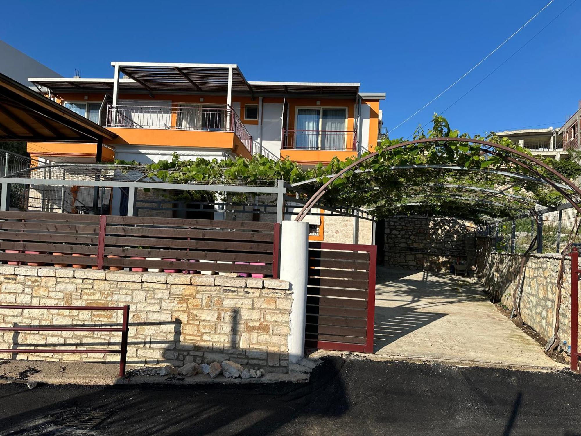 Ildora Qimon Himare Exterior foto